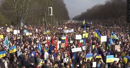 Kolejna fala antywojennych protestów. Wielotysięczne tłumy na ulicach Berlina