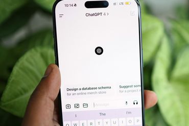 Chat GPT na smartfonie, fot. unsplash