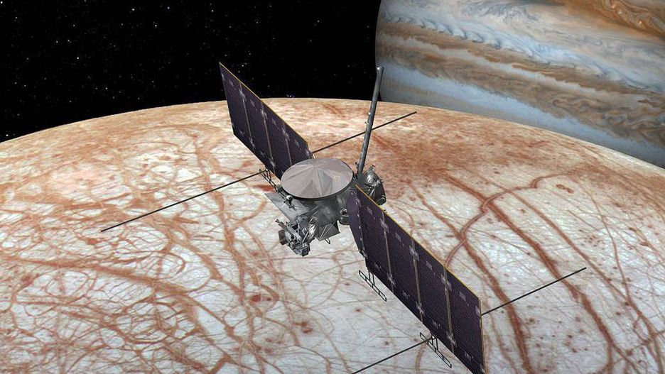 Wizualizacja misji NASA Europa Clipper, która zbada lodowy księżyc Jowisza