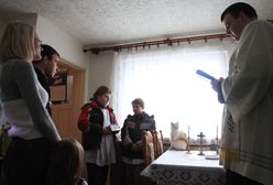 Część wiernych nie kryje oburzenia. Tak zaskoczył ich proboszcz