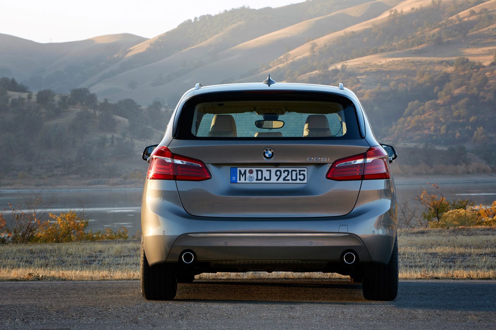 BMW przedstawiło 290 zdjęć z serią 2 Active Tourer [galeria] 15