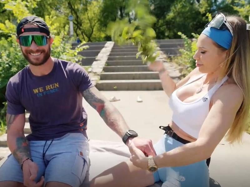 Dariusz Pachut towarzyszy Dodzie na ekranie "Doda dream show"