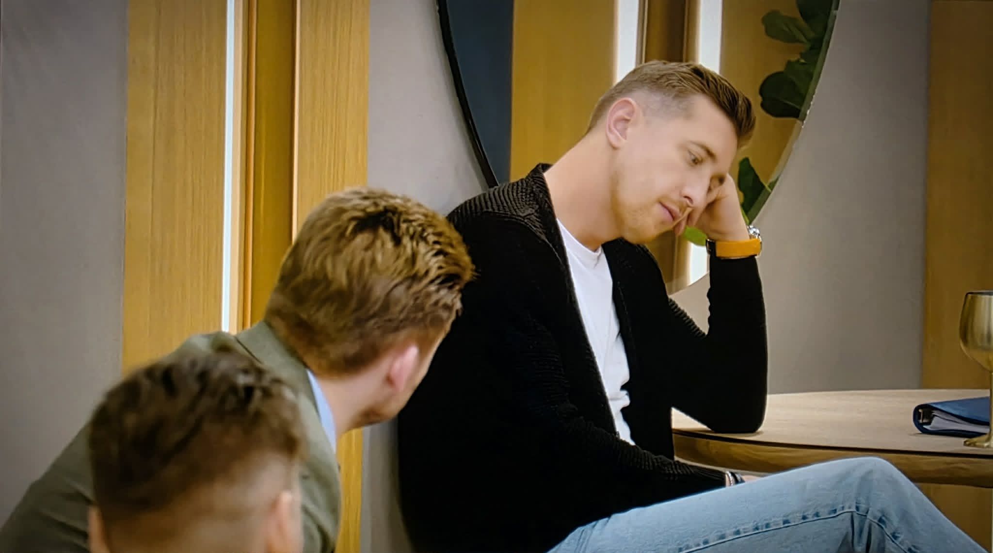 W "Love is Blind" już jest drama. Polały się łzy
