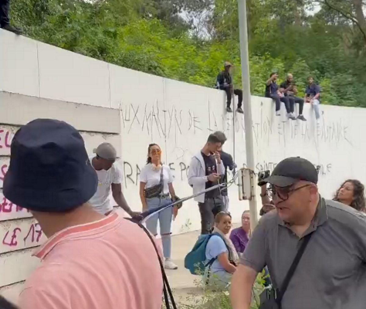 "Zrobimy tu Shoah". Oburzenie po zniszczeniu pomnika ofiar Holocaustu