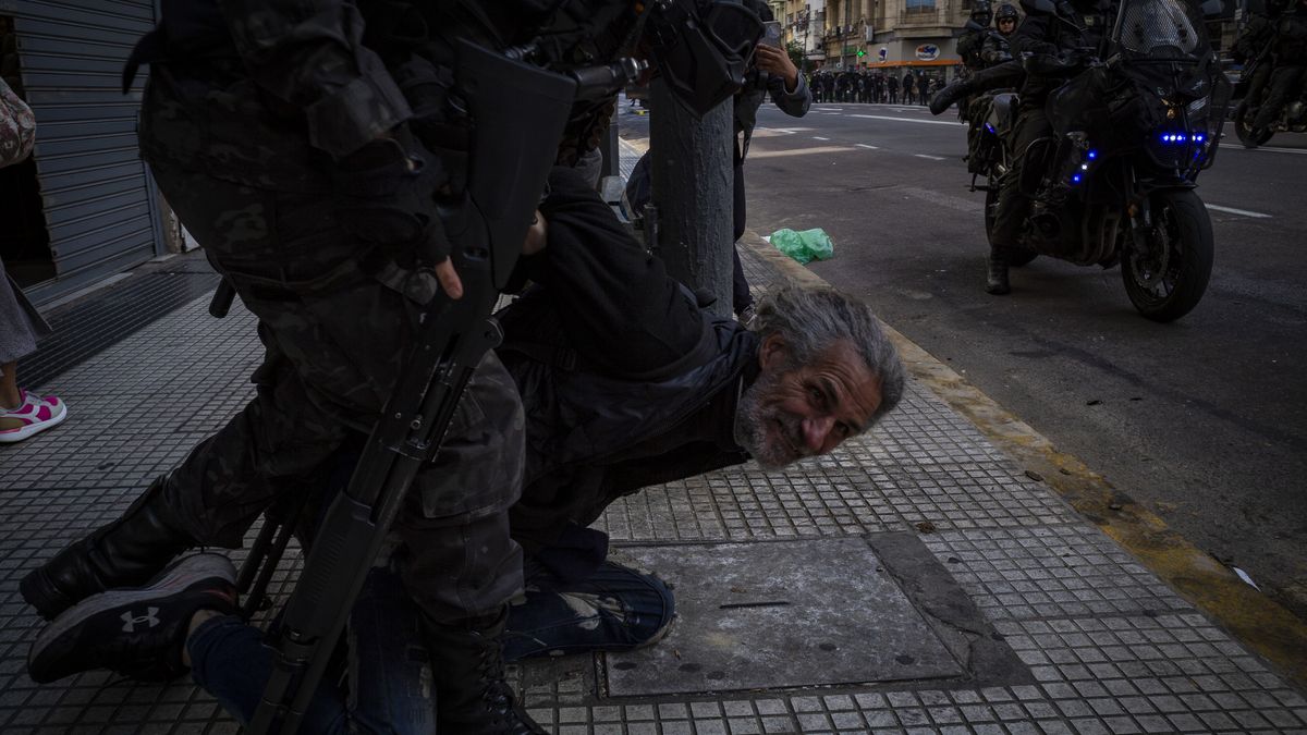 Protesters, including retirees and families, gather outside Argentina's National Congress following President Javier Milei's veto of the Mobility Law, which had granted a 13,000 pesos increase to pensions, on September 11, 2024, in Buenos Aires, Argentina. Federal Police clashed with demonstrators during the protest, leading to tense scenes outside the legislative building. The veto came after the law had been previously approved by the Chamber of Deputies. (Photo by Catriel Gallucci Bordoni/NurPhoto via Getty Images)