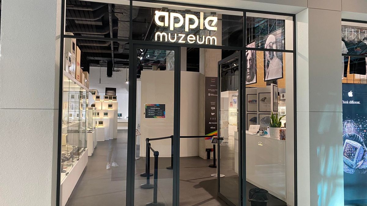 Apple Muzeum w Fabryce Norblina
