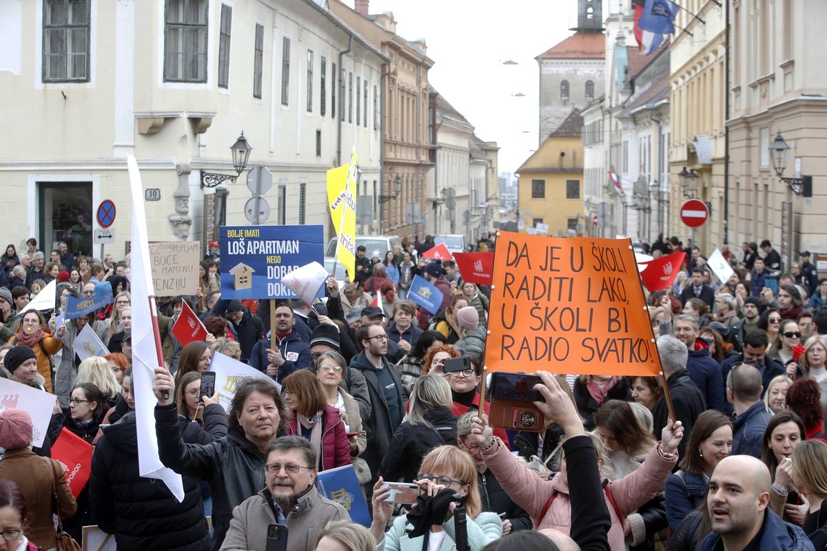 Protest pracowników oświaty w Zagrzebiu