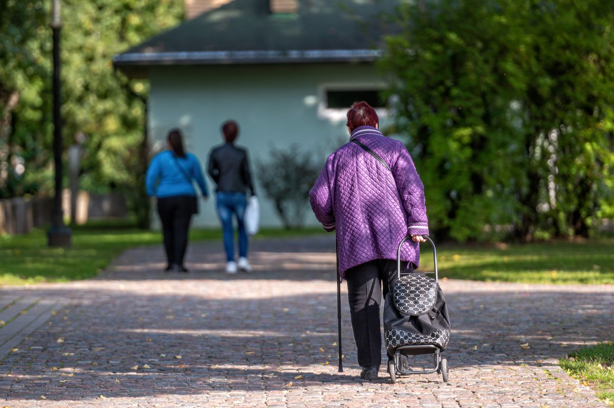 Komornik pomógł seniorce z Będzina. Zdjęcie poglądowe