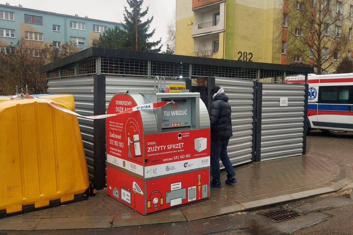 Makabra w Łodzi. Zwłoki noworodka znalezione w śmietniku. Szukają matki