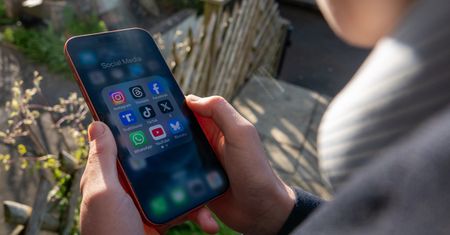Facebook i Instagram jeszcze bardziej osobiste. Meta wykorzysta więcej danych