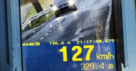 127 km/h w terenie zabudowanym?! To nie tor wyścigowy!