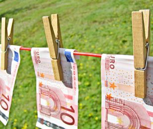 Kurs euro znowu powyżej 4,50 zł. Tak źle ze złotym było tylko trzy razy w historii