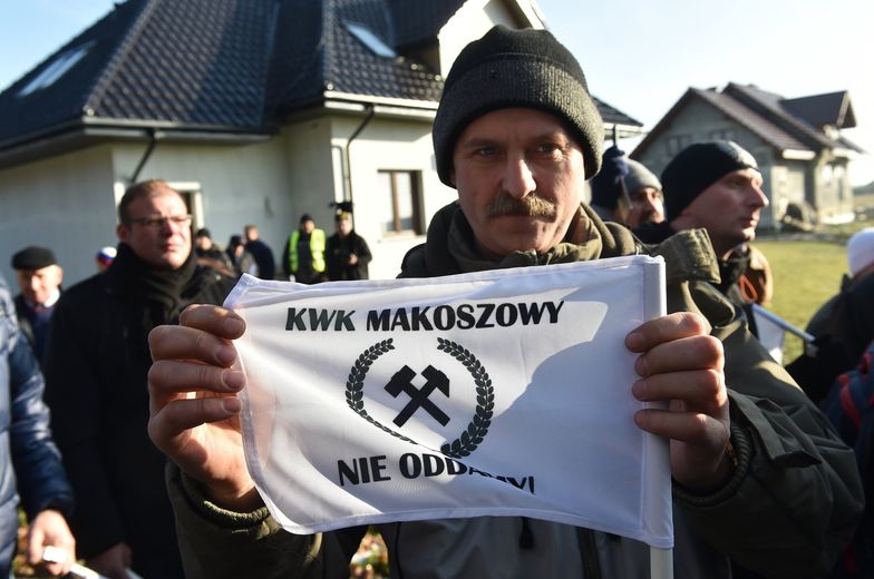 Górnicy z kopalni Makoszowy pikietowali przed domem premier Szydło