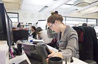 Oddała swoje życie pracy, przypłaciła to zdrowiem. Teraz "cicho rezygnuje"