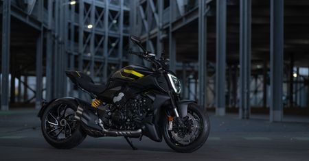 Ducati Diavel V4 w nowej wersji wygląda jeszcze lepiej