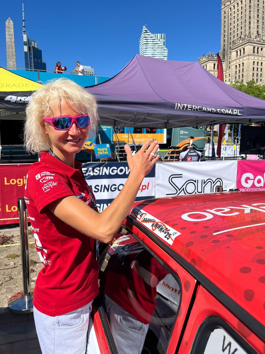 Obrączka płatnicza wiele ułatwia, szczególnie w podróży.