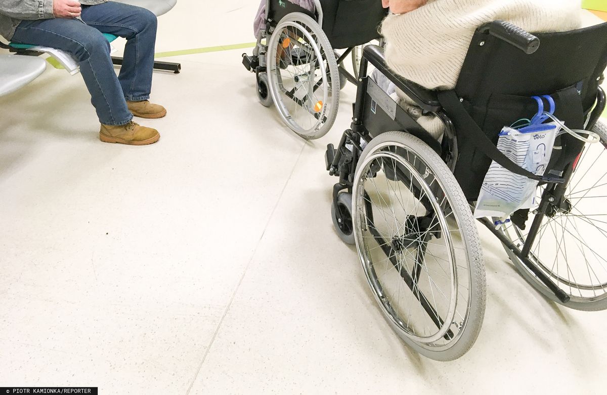 Ratusz w stolicy ma kłopoty z niepełnosprawnymi pracownikami. Jest ich zbyt mało