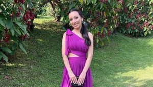 Jest łączony z reprezentacją Polski. Ma piękną żonę z Brazylii