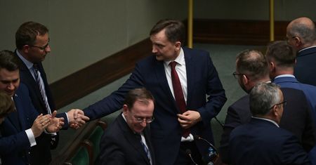 Burzliwa debata w Sejmie o wotum nieufności dla Ziobry. Nie obyło się bez krzyków