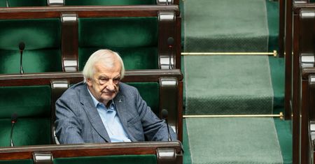 Jak zagłosuje PiS ws. weta Nawrockiego? Terlecki zdradza