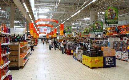 Polacy już nie kochają supermarketów? Zaskakujące dane