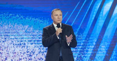Lekarze o Jacku Kurskim. Obalają jego tłumaczenia ws. wyzdrowienia