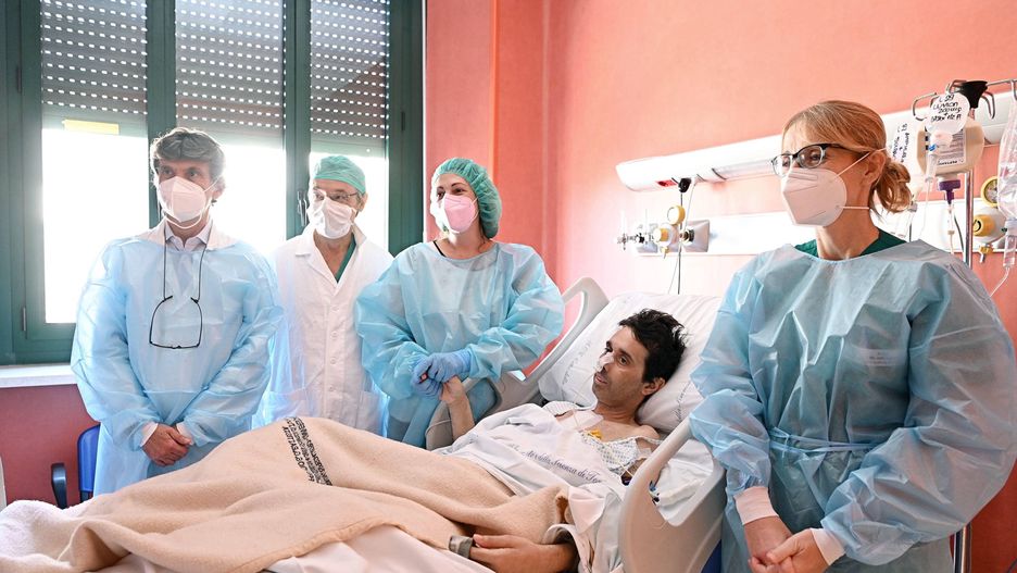 Mężczyzna wziął ślub w szpitalu myśląc, że niedługo umrze.
