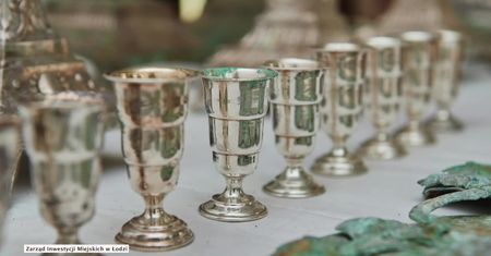 Wyjątkowe znalezisko archeologiczne w Łodzi. Podczas remontu odkryto 400 zabytkowych przedmiotów