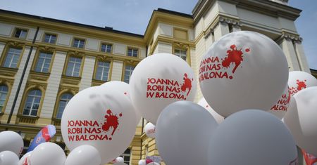 Podwyżki dla nauczycieli. MEN: Być może znajdą się pieniądze