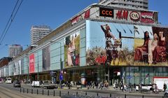 iPoster zamieni Domy Towarowe Centrum w ekran reklamowy. Inwestycji nie zgłoszono konserwatorowi