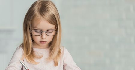 PIT 2016. Dochody małoletnich dzieci. Jak rozliczyć i kiedy złożyć osobną deklarację?