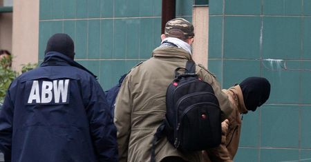 Wyłudzili co najmniej 23 mln zł VAT. ABW zatrzymała grupę przestępczą