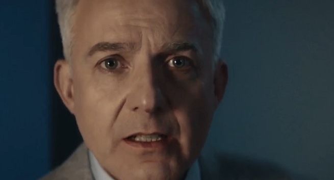 Hubert Urbański pyta o kapcie w reklamie lokaty od Credit Agricole Bank Polska