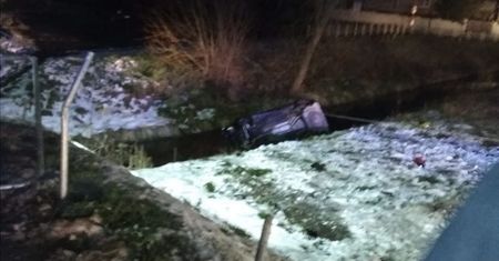Tragiczny wypadek pod Lublinem. Auto z trójką 18-latków wpadło do rzeki