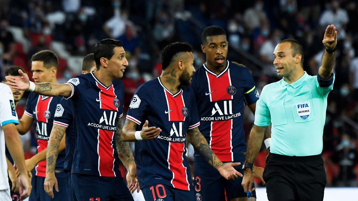 Neymar został usunięty z boiska w meczu PSG - Olympique