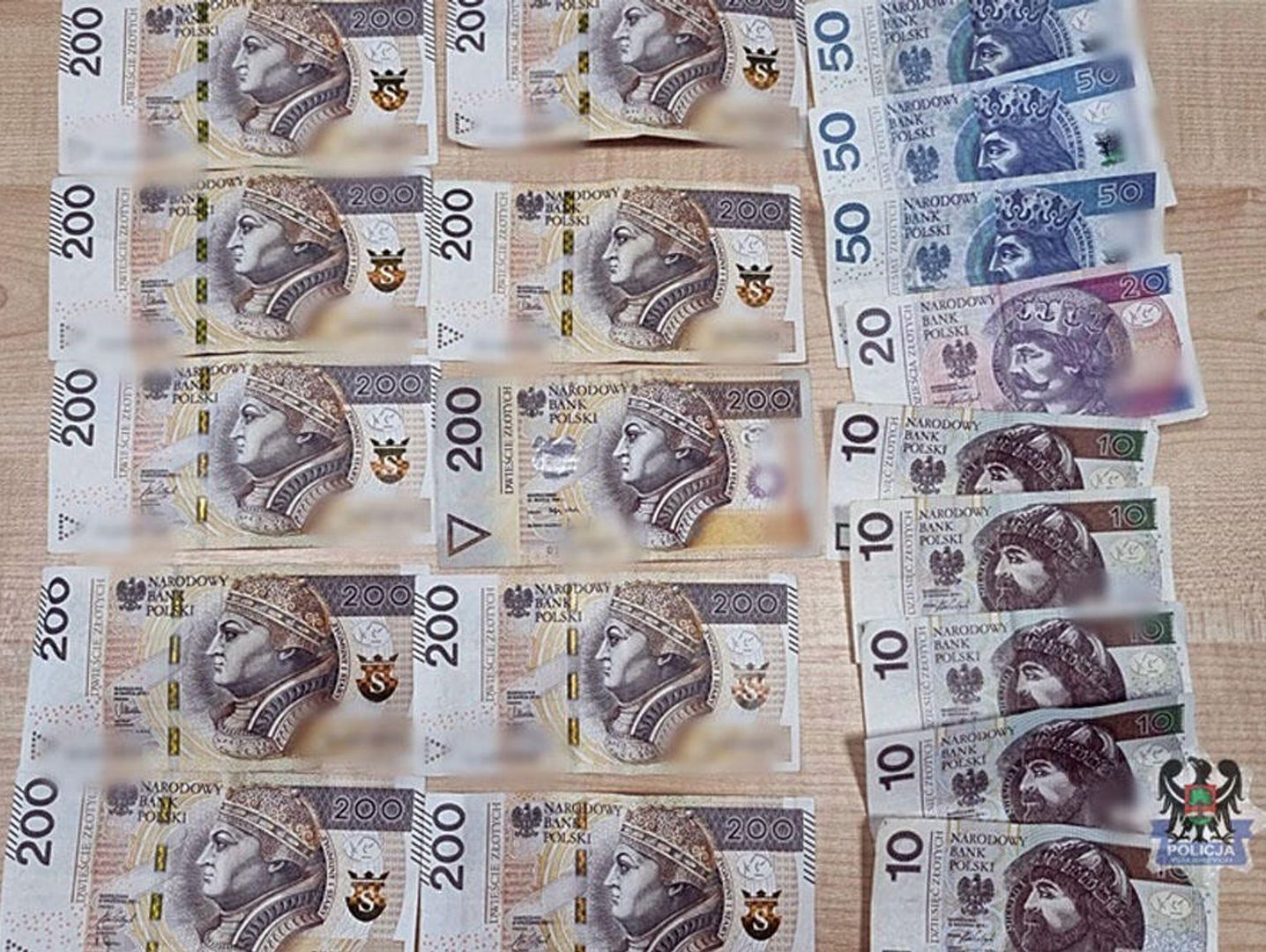 Chciała zrobić remont, zaufała sąsiadowi. Mężczyzna wyczyścił konto