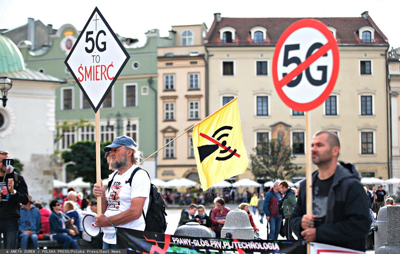 Mrągowo. Parafianie będą się modlić o "unicestwienie urządzeń i wież nowoczesnej technologii 5G" (zdj. ilustr.)