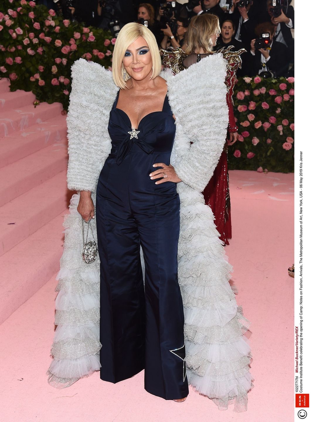 Kris Jenner – MET Gala 2019, kreacja: Tommy Hilfiger