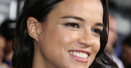 Michelle Rodriguez: Powala nie tylko siłą, ale i seksapilem