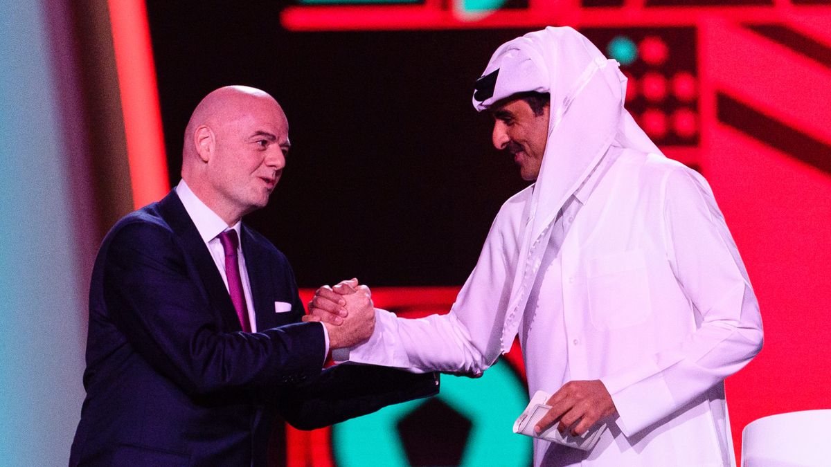 prezydent FIFA Gianni i Infantino i emir Kataru, Tamim bin Hamad Al Thani
