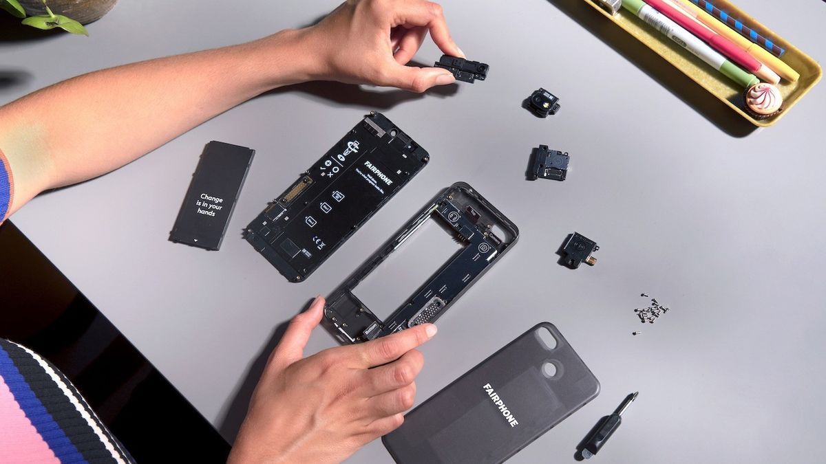 Fairphone 3. Rozbierzesz go w kilka minut, ale czy jest wart tej ceny?