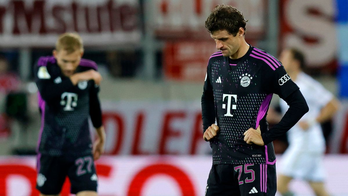 PAP/EPA / Ronald Wittek / Mecz Pucharu Niemiec: 1.FC Saarbruecken - Bayern Monachium