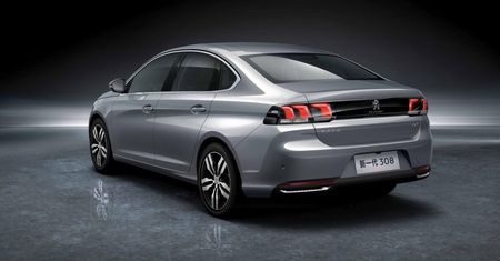 Nowy Peugeot 308 w wersji sedan (2016)