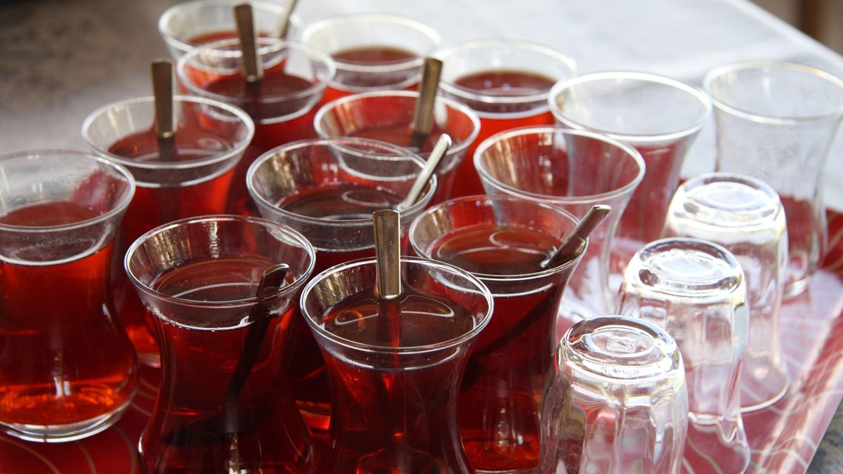 Tea service
Traditional Turkish tea glasses with infusion tea.
Sebnem Dora
infusion
