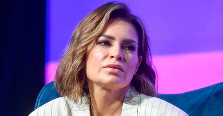 Miała raka. "Zakładałam perukę, przyklejałam rzęsy i pracowałam"