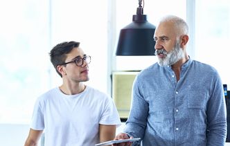 9 sygnałów świadczących o tym, że szef cię docenia, choć wydaje ci się inaczej