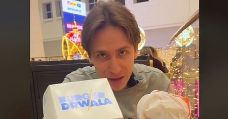 Burger Drwala czy Burger Rywala? Internauta: "Ostatni raz zjadłam"