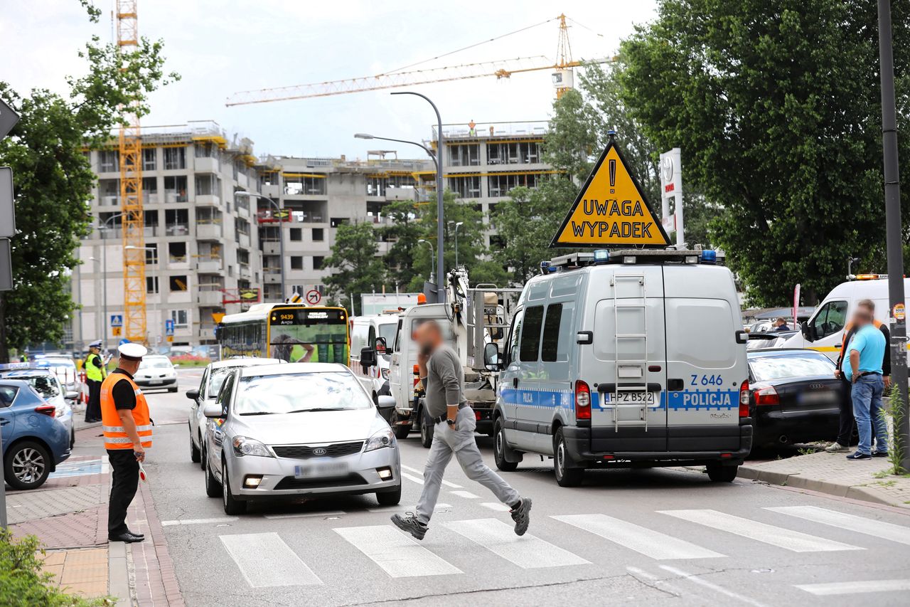 Warszawa. Wypadek autobusu na Bielanach. GITD rozpoczyna kontrolę