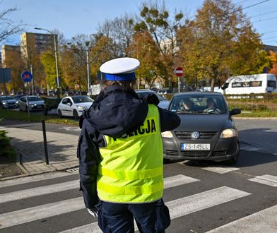 Niecodzienny zakaz przy wrocławskim cmentarzu. Kierowcy muszą uważać