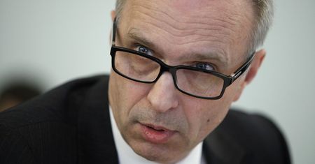 Pomoc frankowiczom. KNF ostrzega, że prezydencka ustawa frankowa grozi kryzysem finansowym